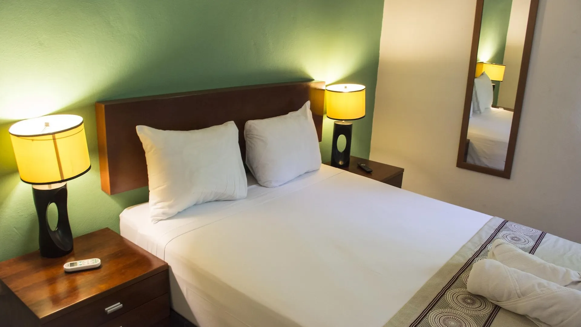 Maya Suites By Lhmg Playa del Carmen